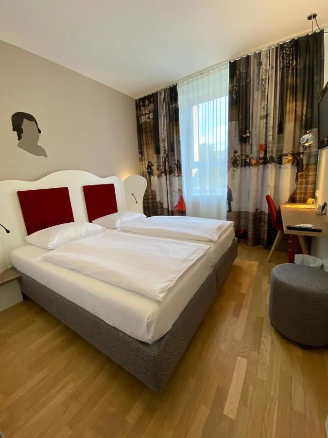 Jufa Hotel Salisburgo 4*,